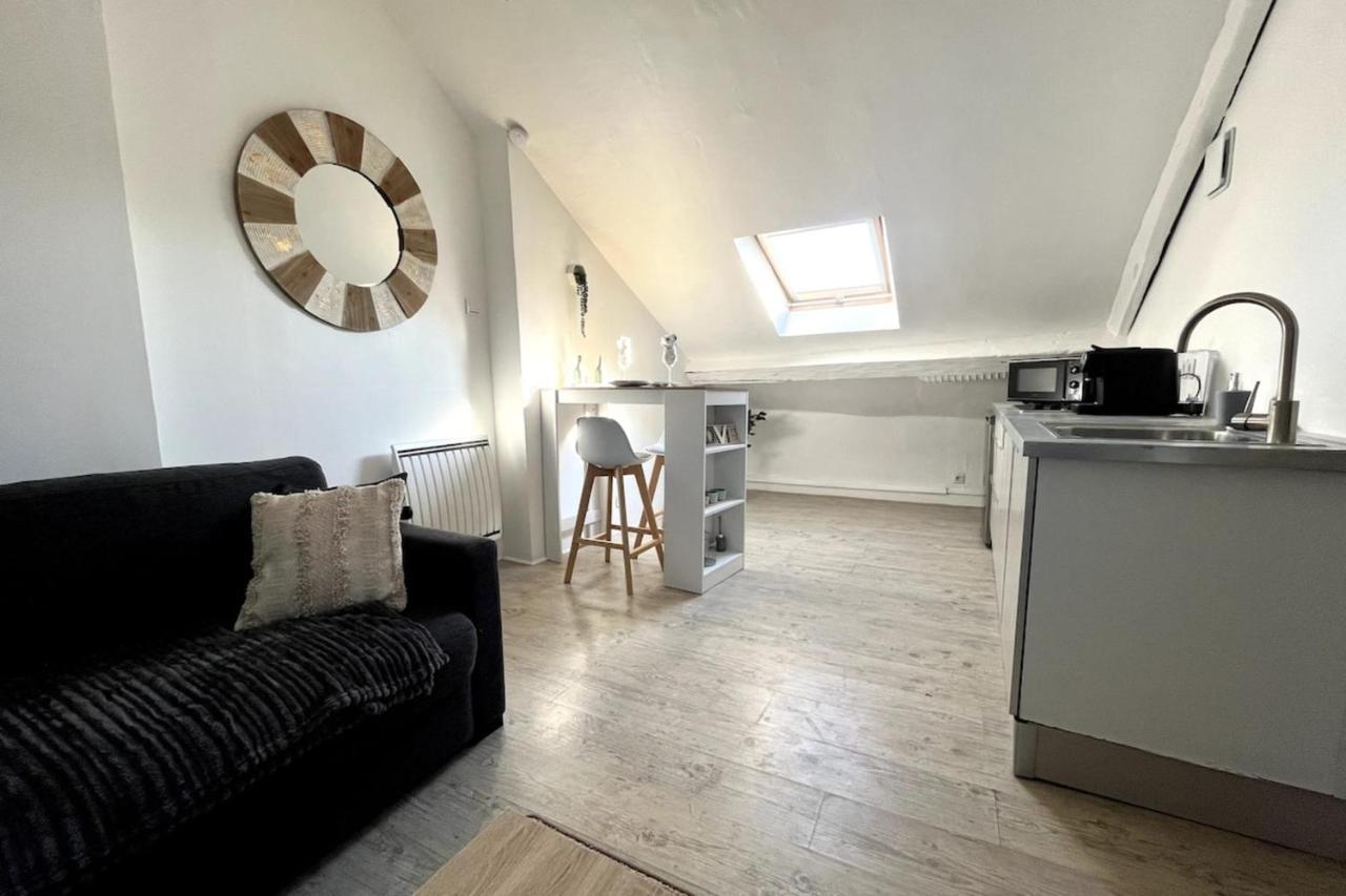 The Little French Studio - Fontainebleau Apartment Exterior foto